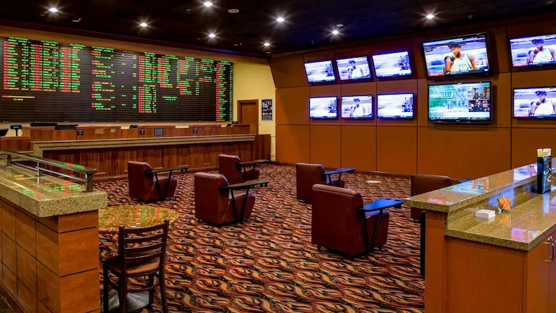 Wildfire Casino & Lanes kombinerer mikrocasino og bowling.